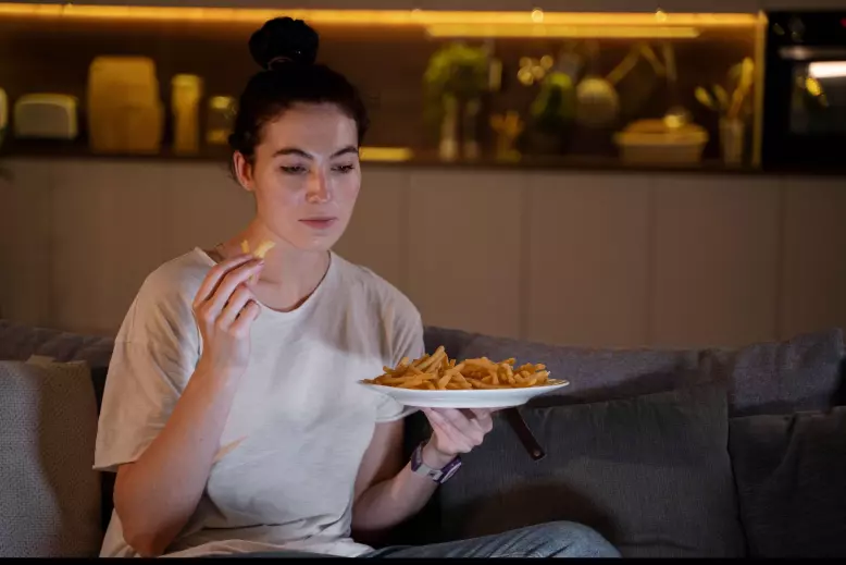 Should You Eat Carbs at Night?