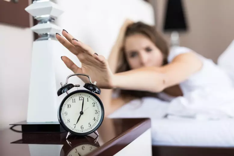 Can Lack of Sleep Stop You from Losing Weight? Common Signs and Solutions